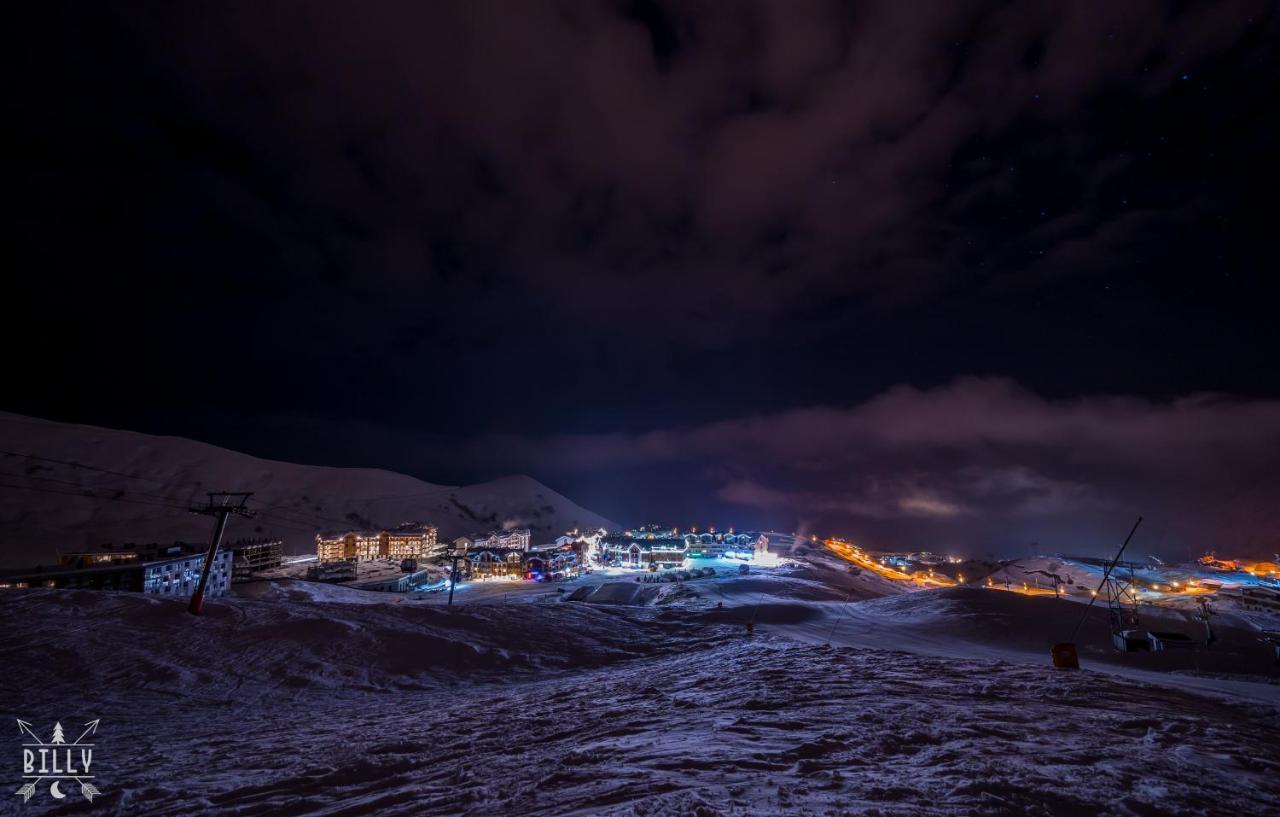 Touch The Mountains, Twins Hotel, New Gudauri Exterior photo